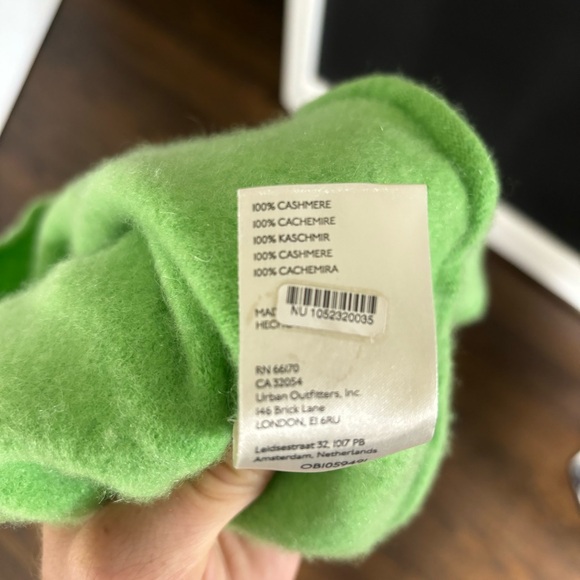 Free People Top Green Cashmere Knit V Neck Pullover Sweater Women’s Small Petite - Picture 6 of 6